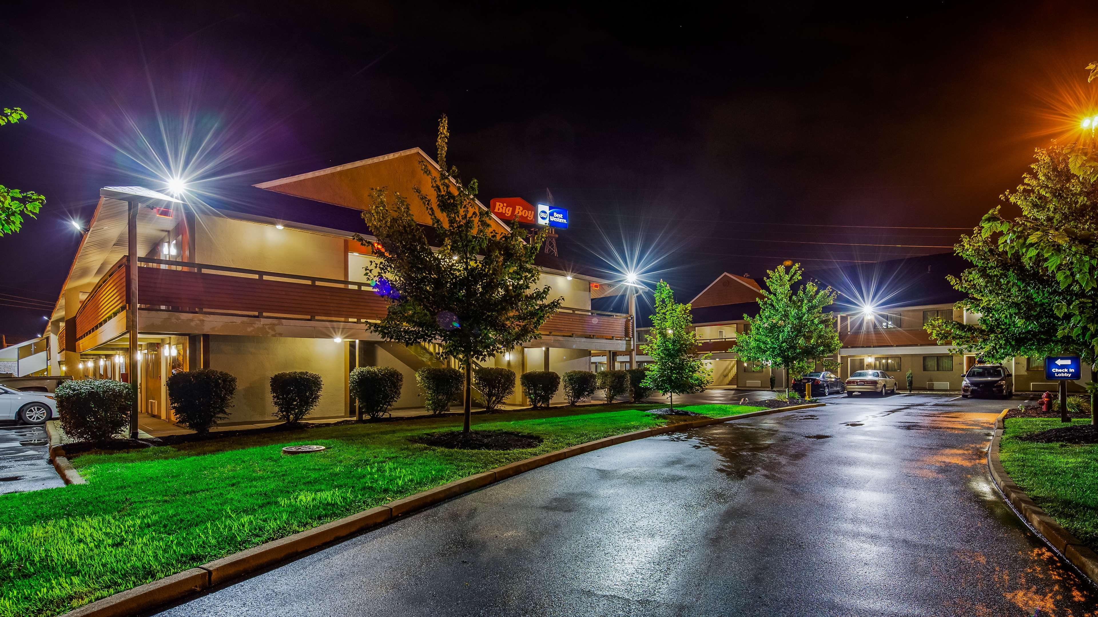 Best Western Clermont Hotel Cincinnati Exterior photo