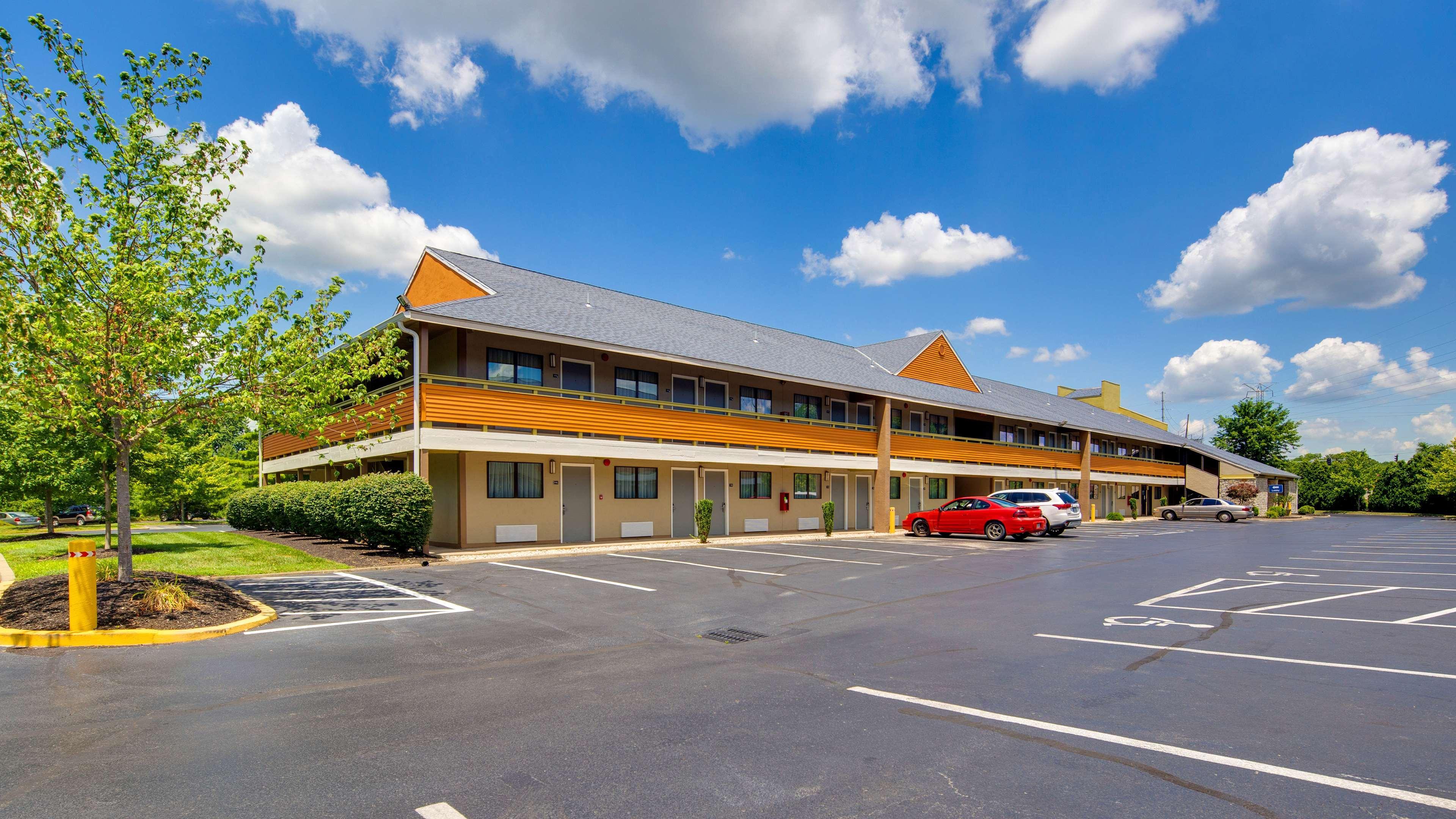 Best Western Clermont Hotel Cincinnati Exterior photo